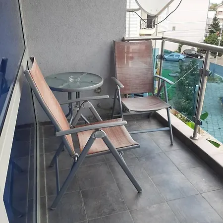 Apartament アパート ラヴダ
