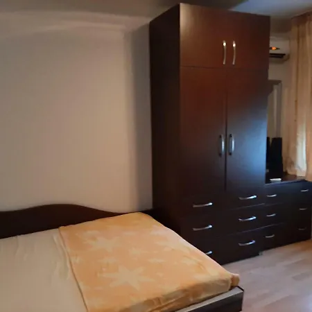Apartament ラヴダ